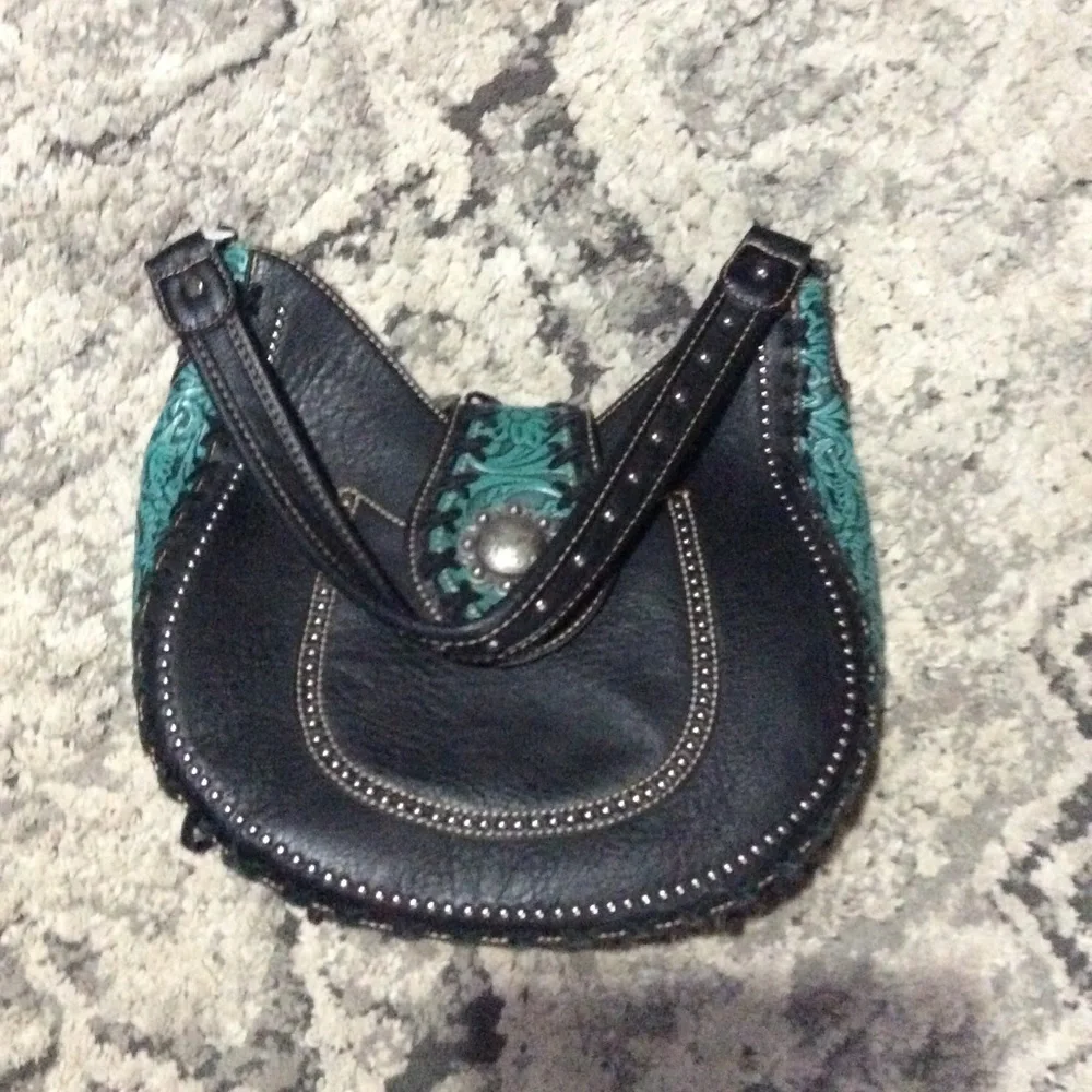 Nice western-leather-conceal‎ carry purse!